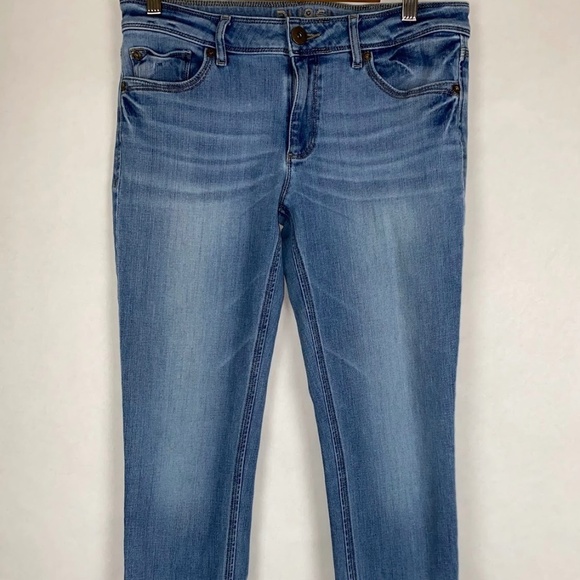 DL1961 Angel Mid Rise Cigarette Fit Ankle Denim Blue Jeans size 29 GUC - Picture 1 of 7